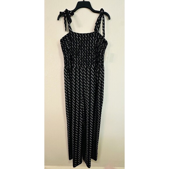 JUNIOR'S Black & White Smocked Wide Leg Jumpsuit SIZE JUNIORS XXL NWT - Picture 1 of 6